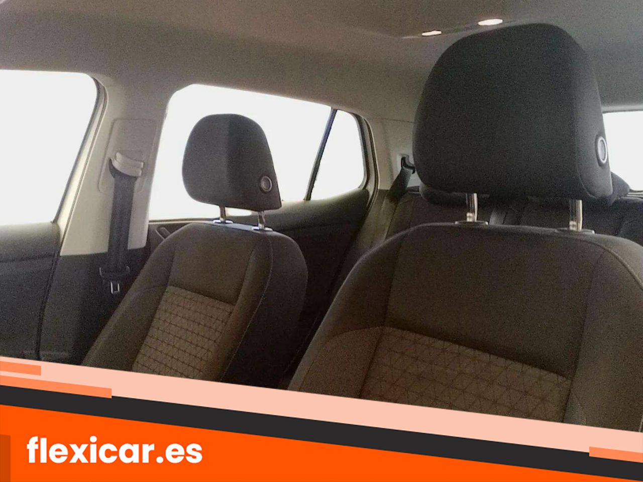 Foto Volkswagen T-Cross 8