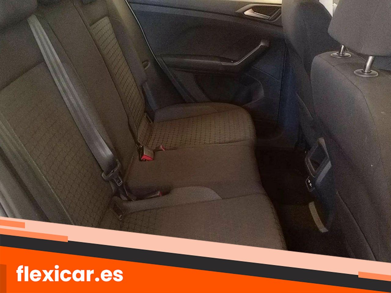 Foto Volkswagen T-Cross 12