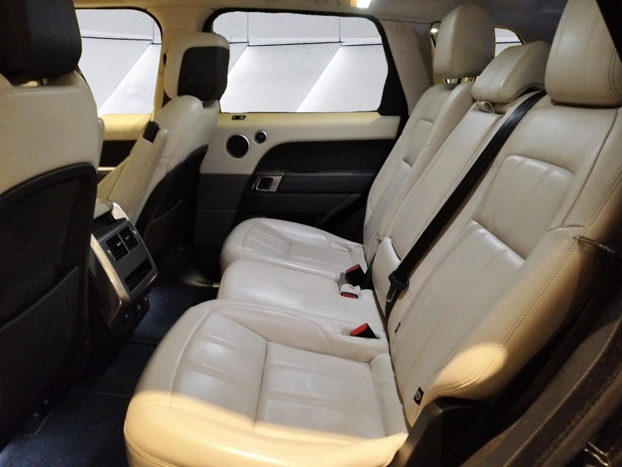 Foto Land-Rover Range Rover Sport 8