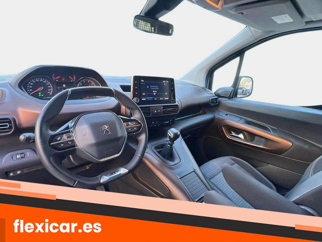 Foto Peugeot Rifter 12