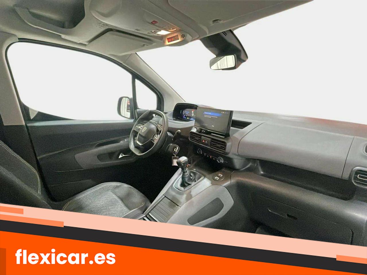 Foto Peugeot Rifter 15