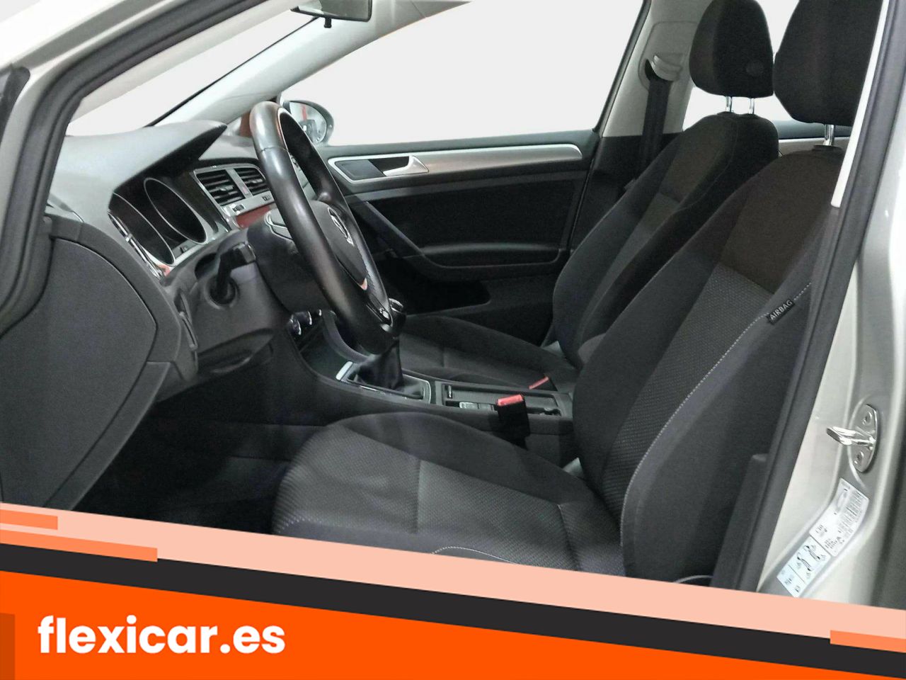 Foto Volkswagen Golf 25