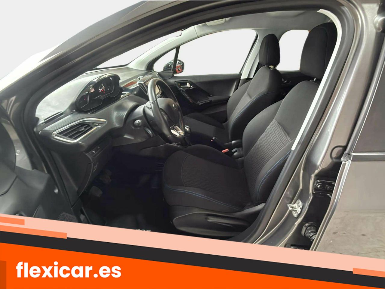 Foto Peugeot 208 19