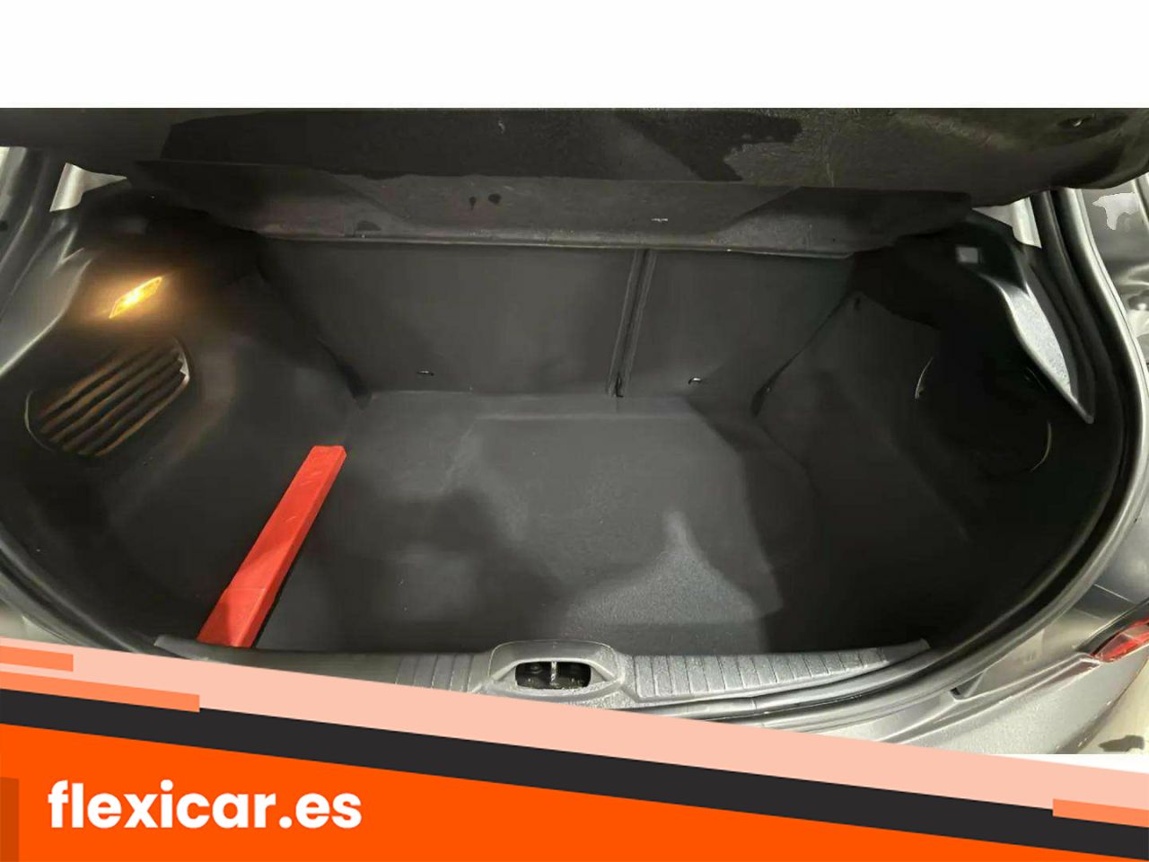 Foto Peugeot 208 23