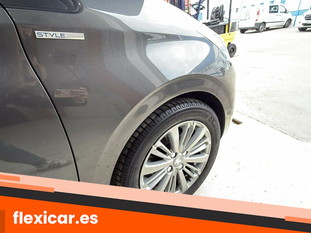 Foto Peugeot 208 24