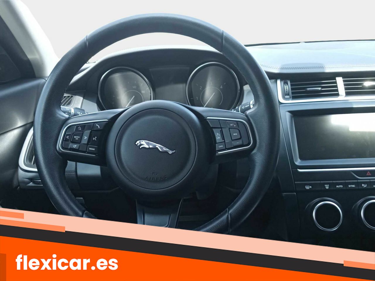 Foto Jaguar E-Pace 11
