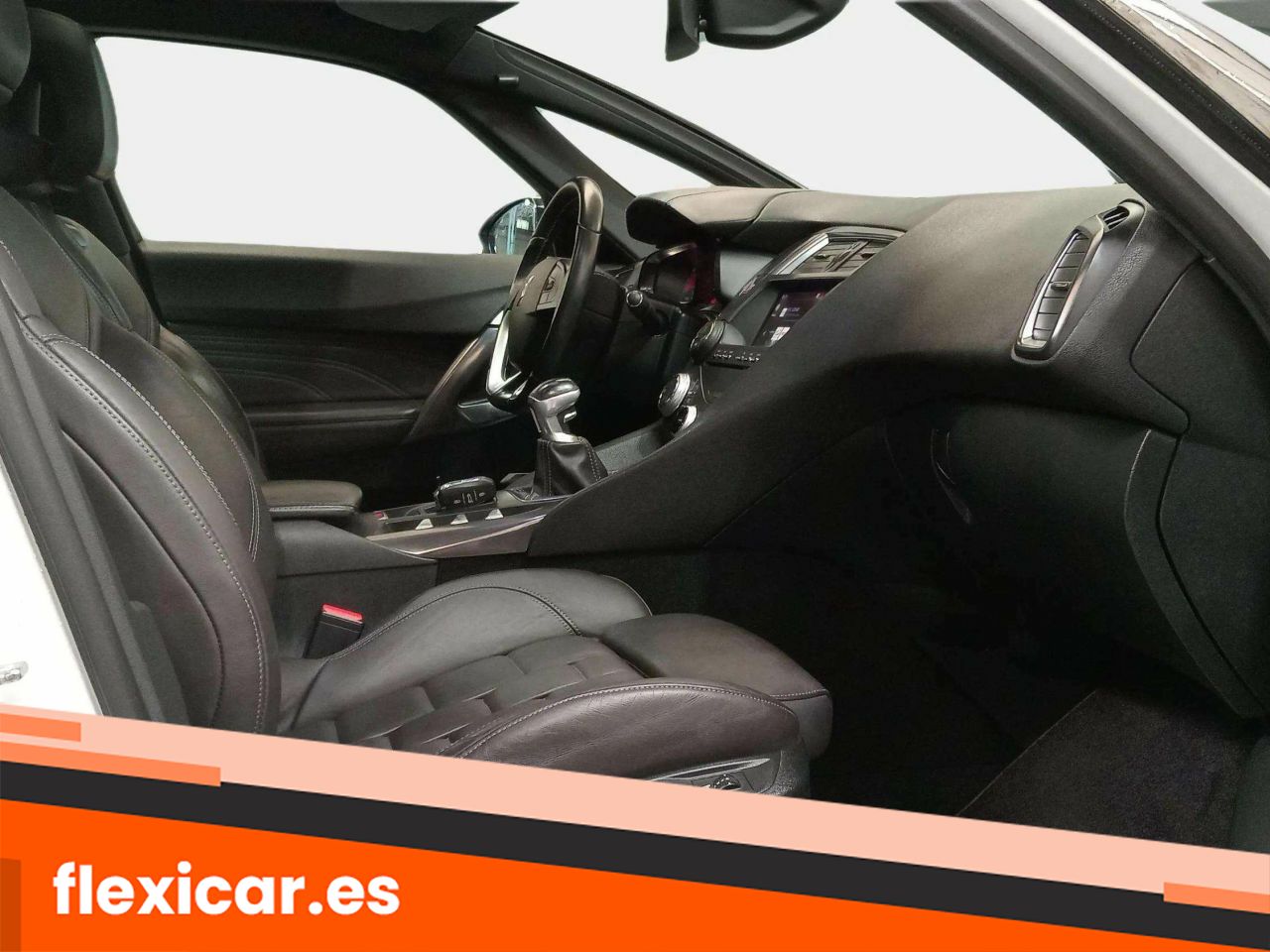 Foto DS Automobiles DS 5 20