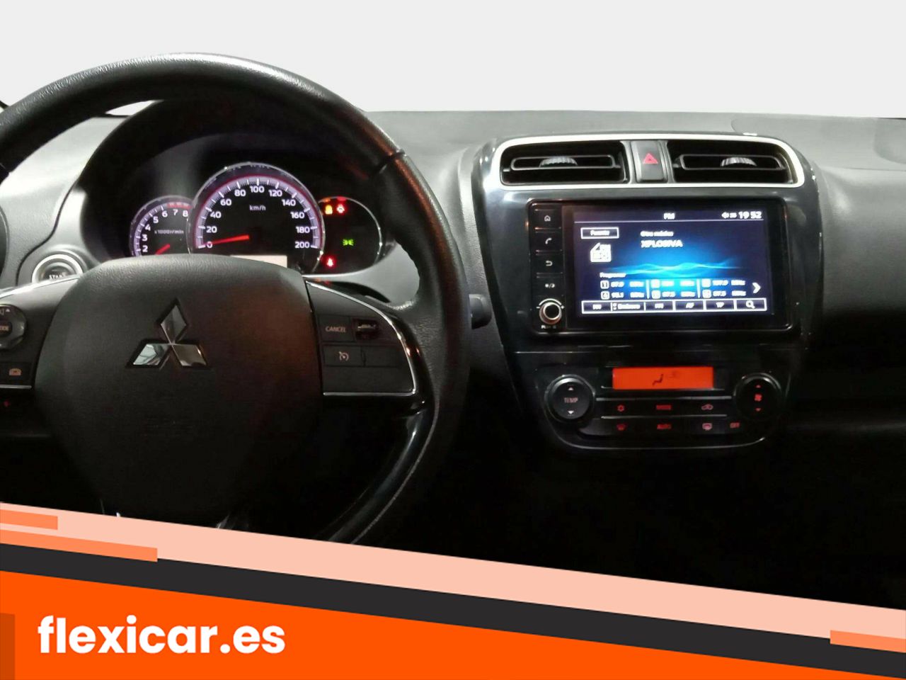 Foto Mitsubishi Space Star 10