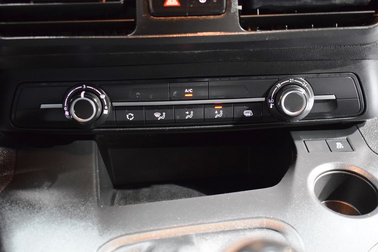 Foto Citroën Berlingo 24