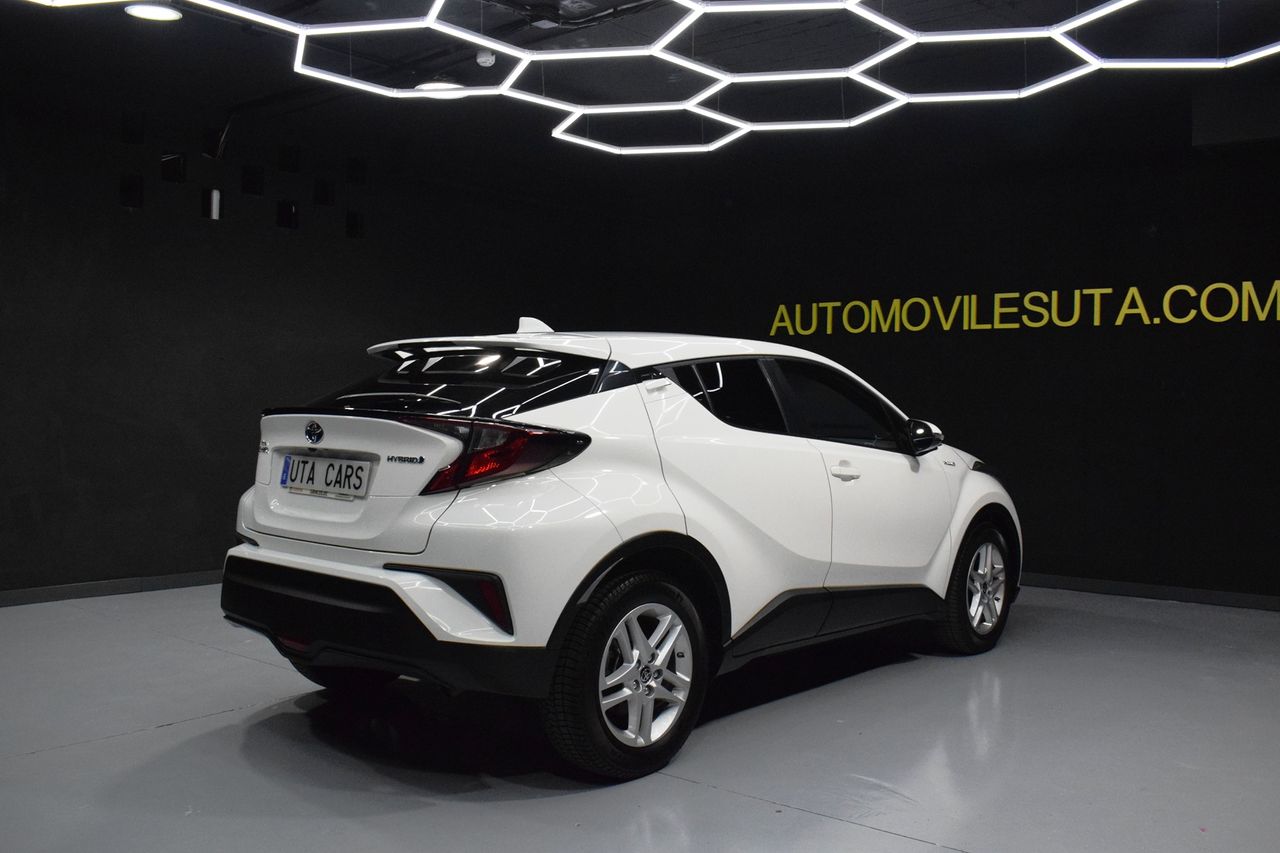 Foto Toyota C-HR 6