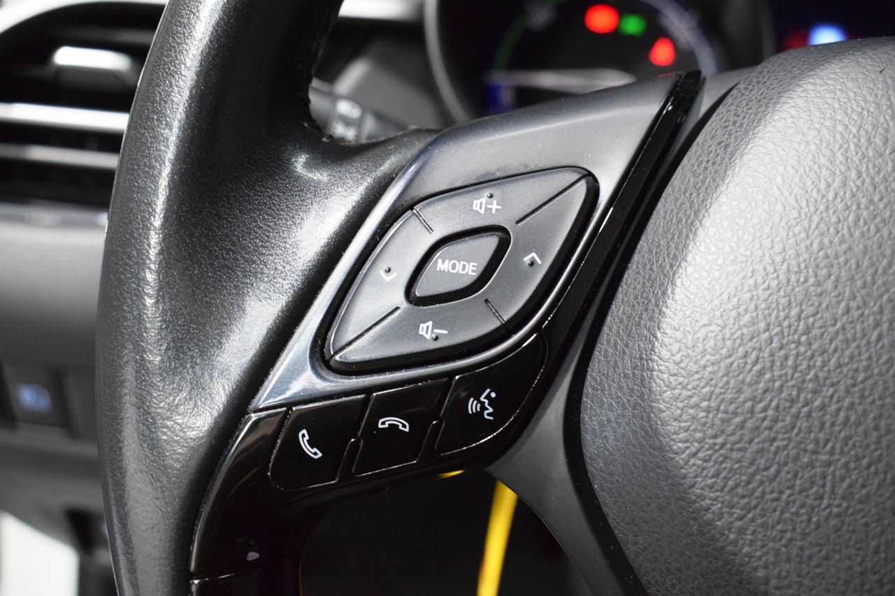 Foto Toyota C-HR 27