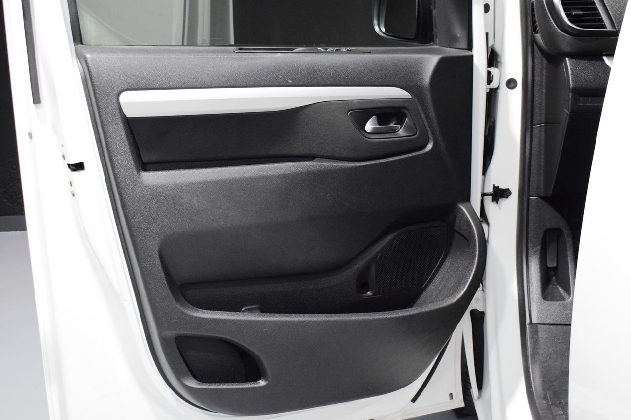 Foto Peugeot Traveller 12
