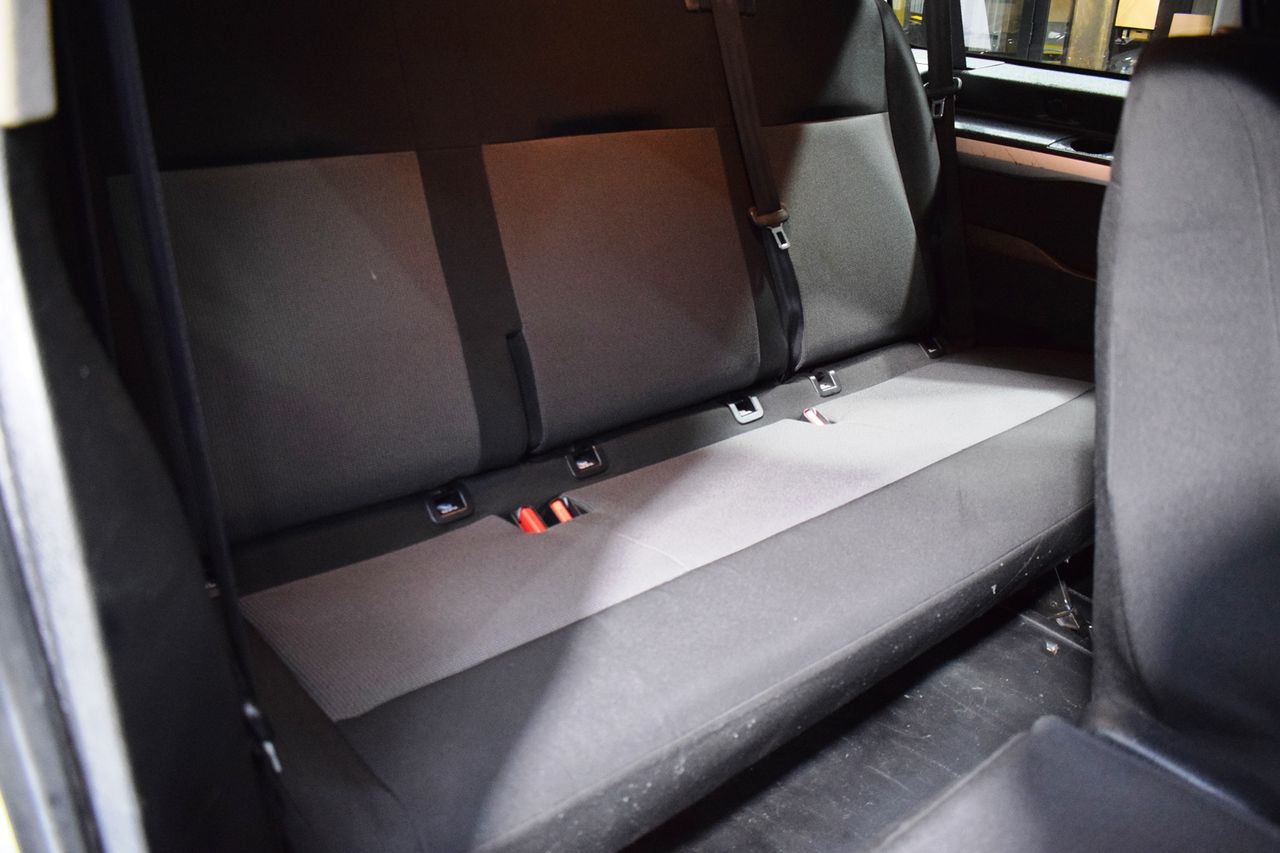 Foto Peugeot Traveller 14