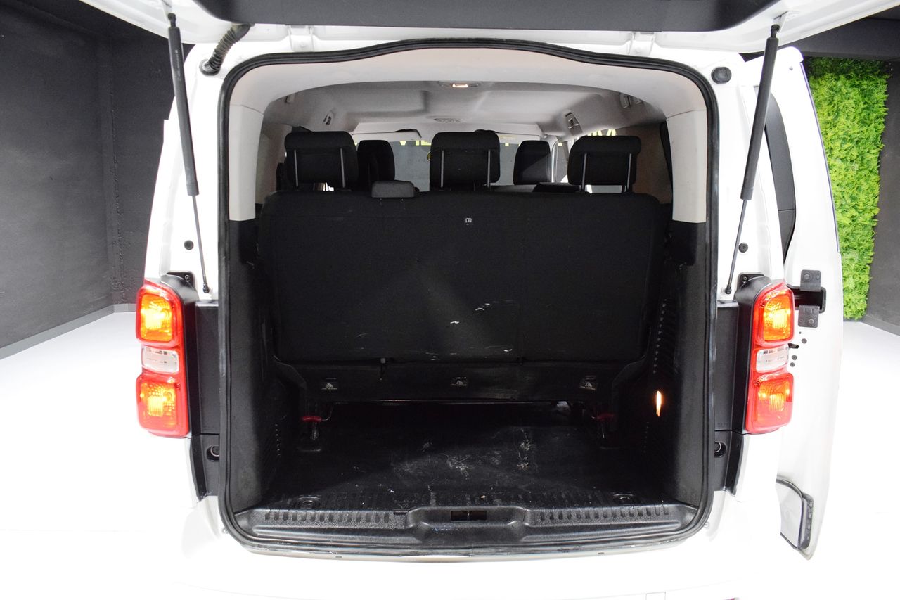 Foto Peugeot Traveller 19