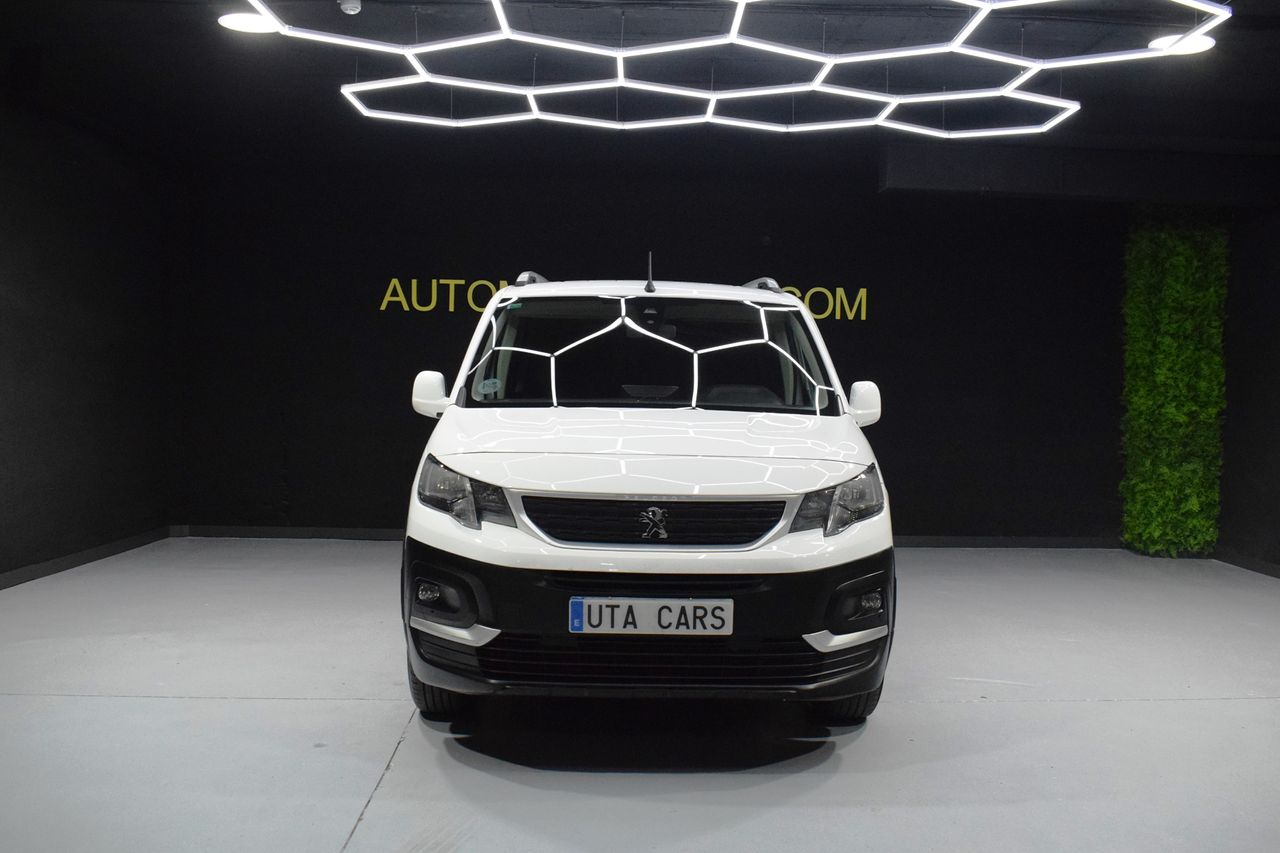 Foto Peugeot Rifter 2