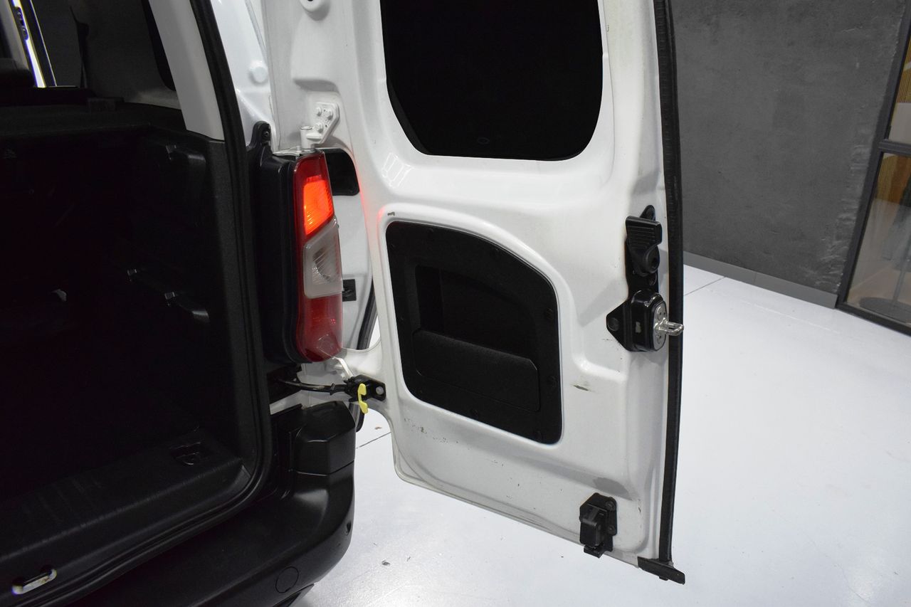 Foto Peugeot Rifter 18