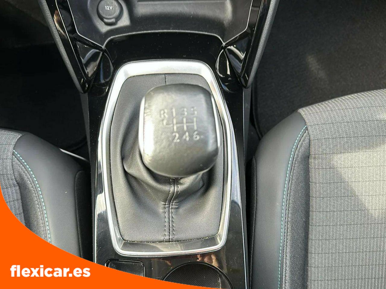 Foto Peugeot 208 15