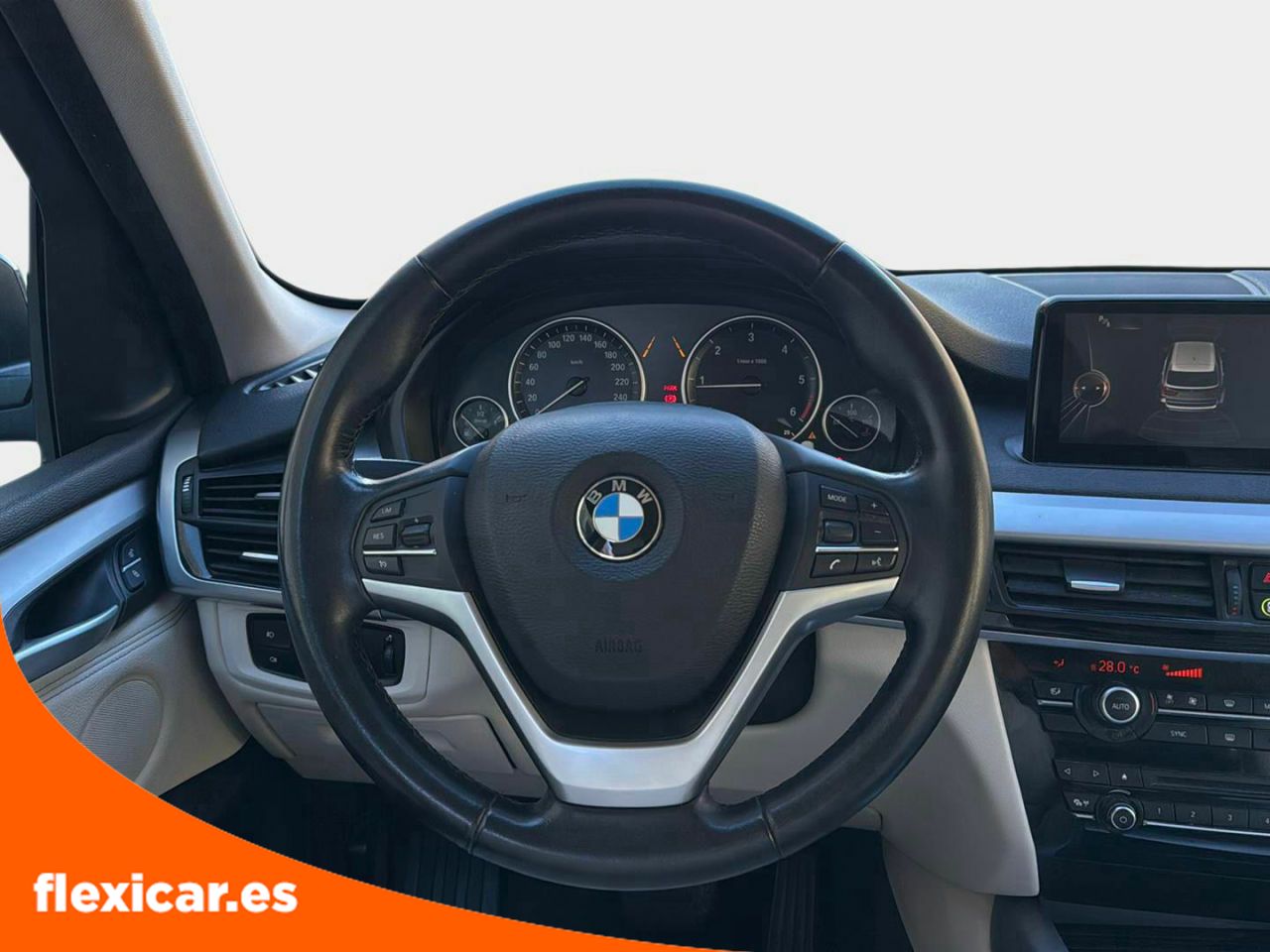 Foto BMW X5 8