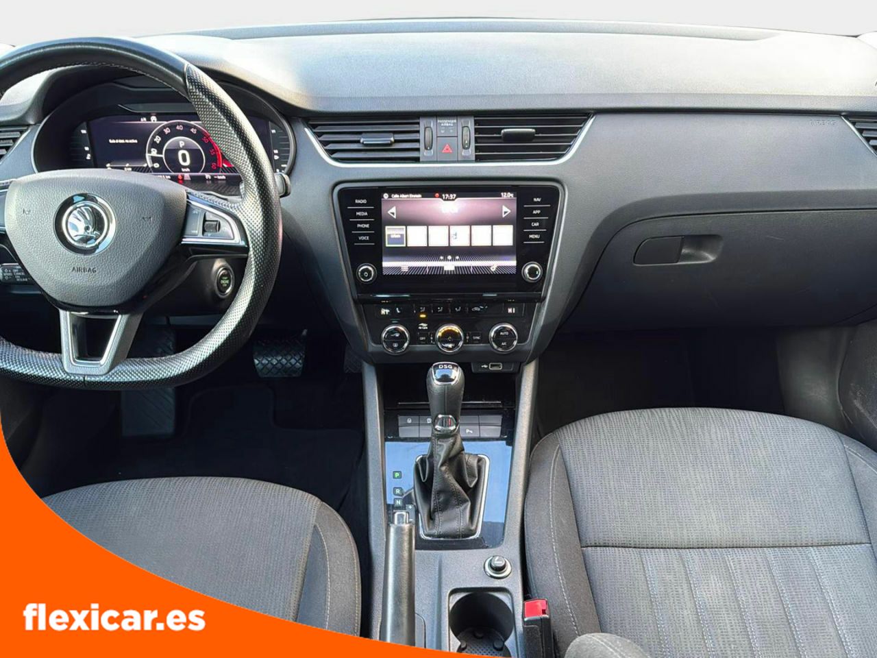 Foto Skoda Octavia 10