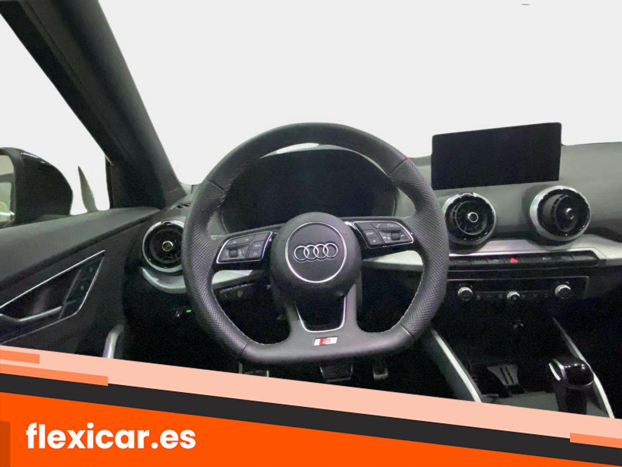 Foto Audi Q2 12