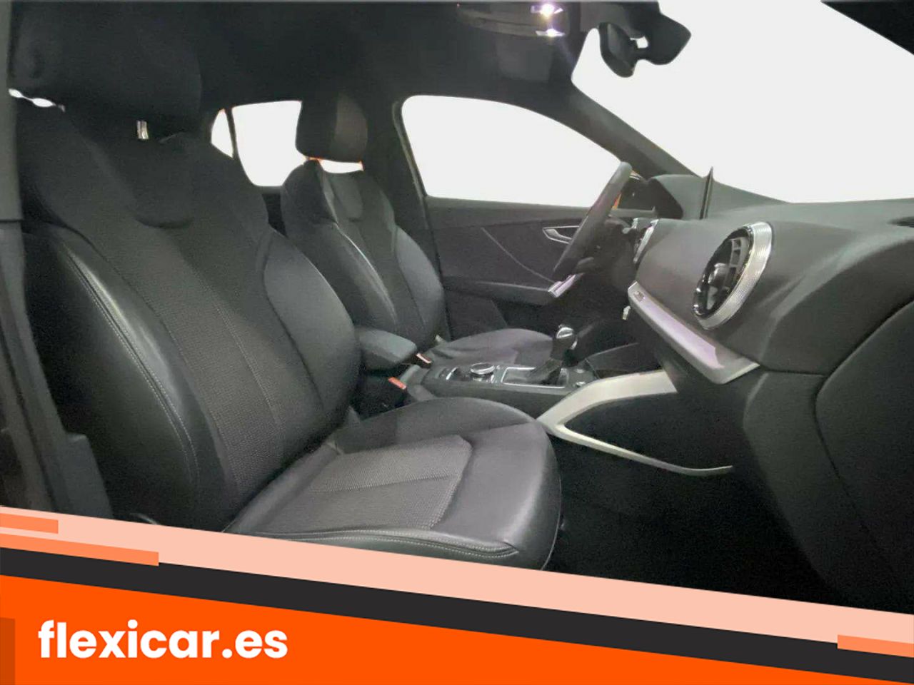 Foto Audi Q2 14