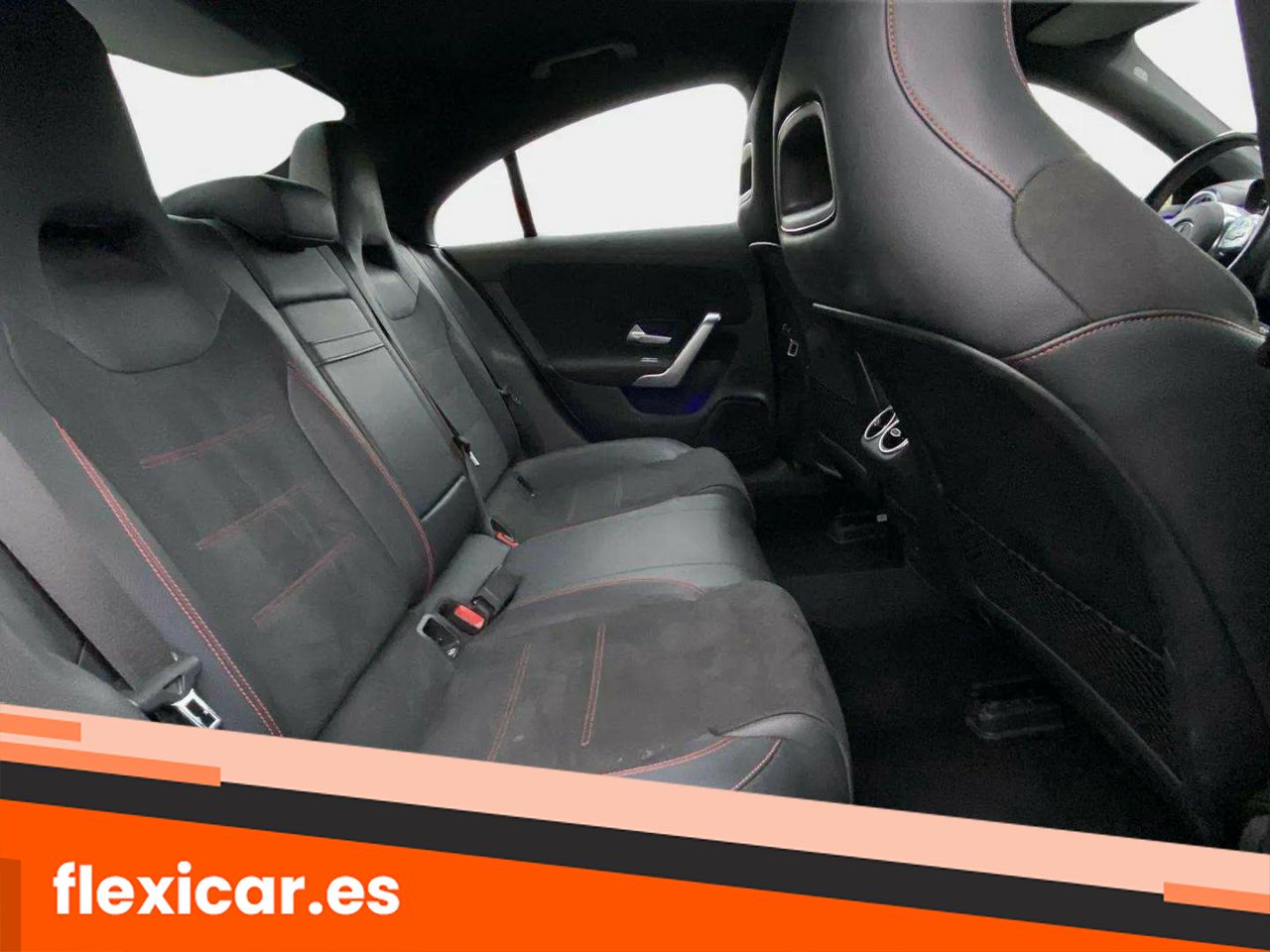 Foto Mercedes-Benz Clase CLA 12