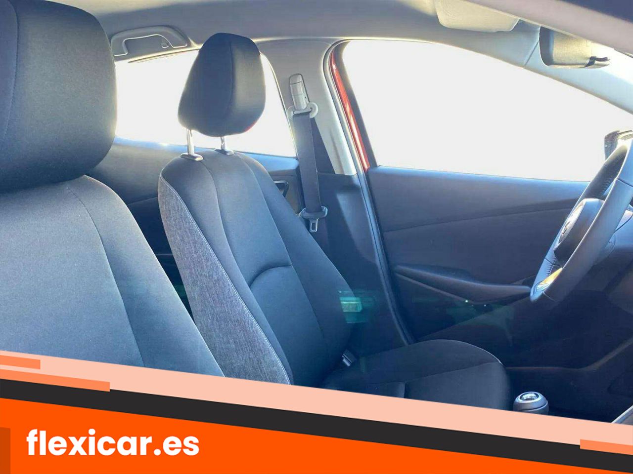 Foto Mazda Mazda2 16