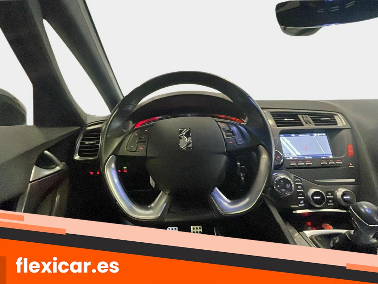 Foto DS Automobiles DS 5 13