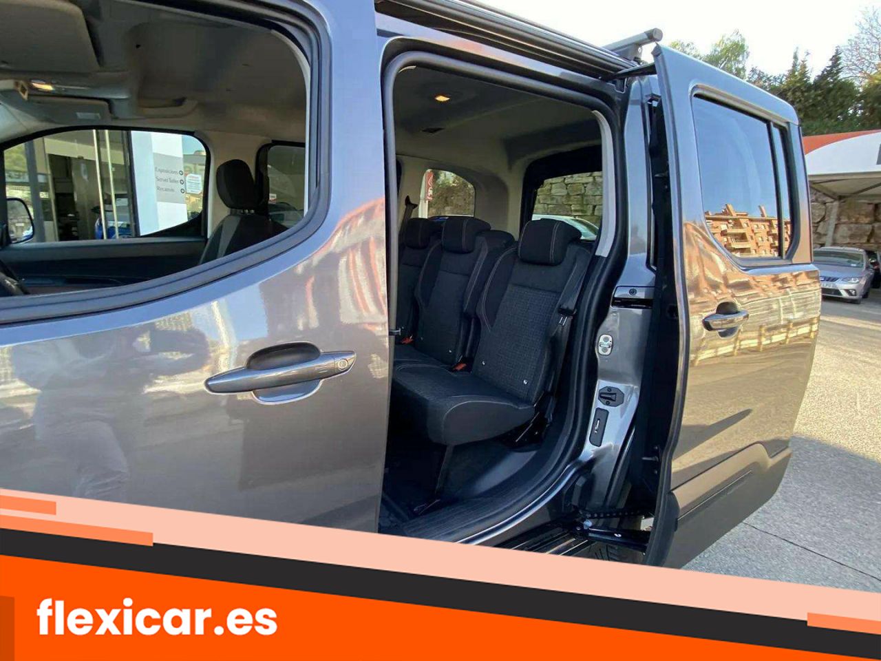 Foto Peugeot Rifter 19