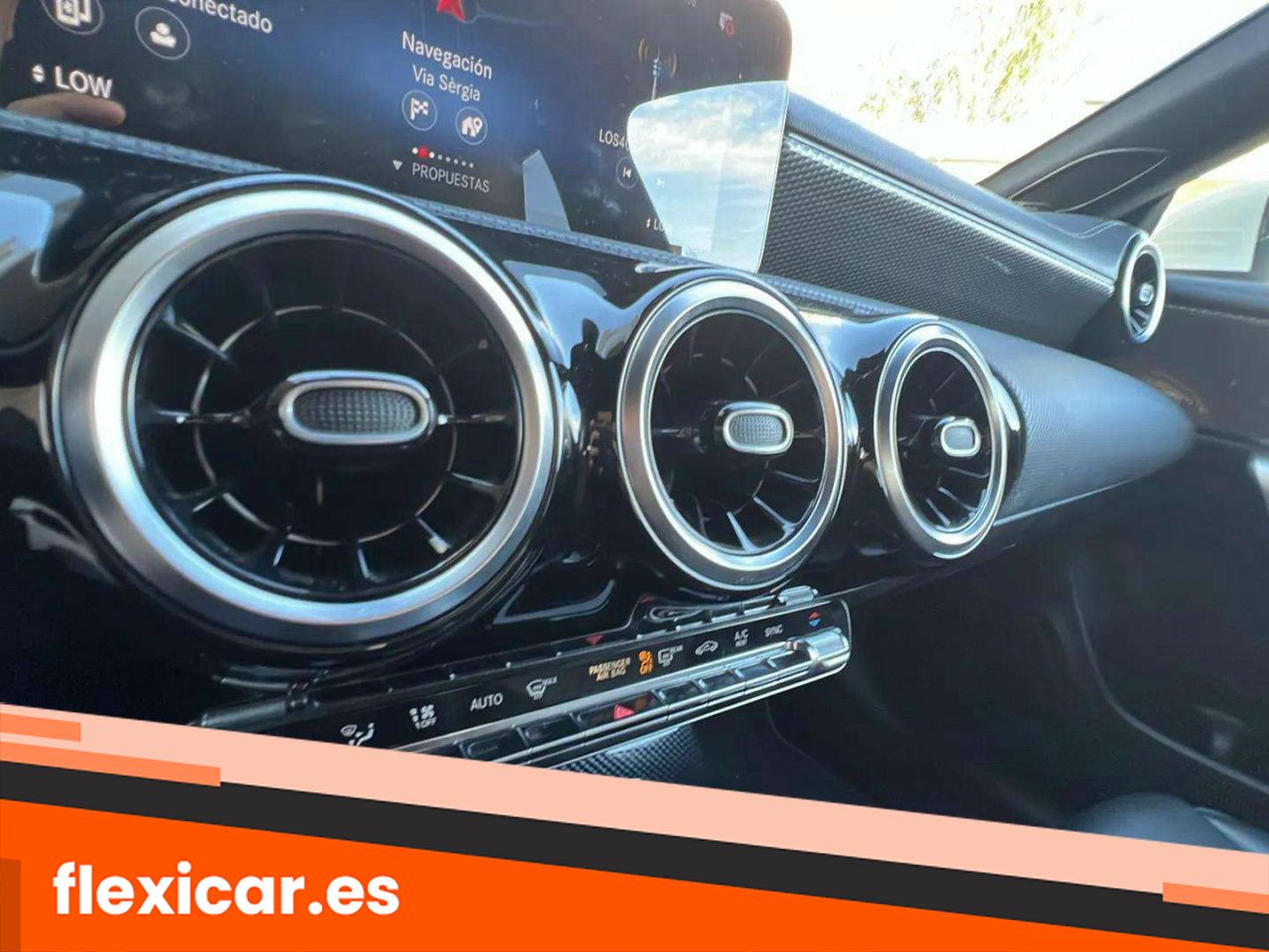 Foto Mercedes-Benz Clase CLA 22