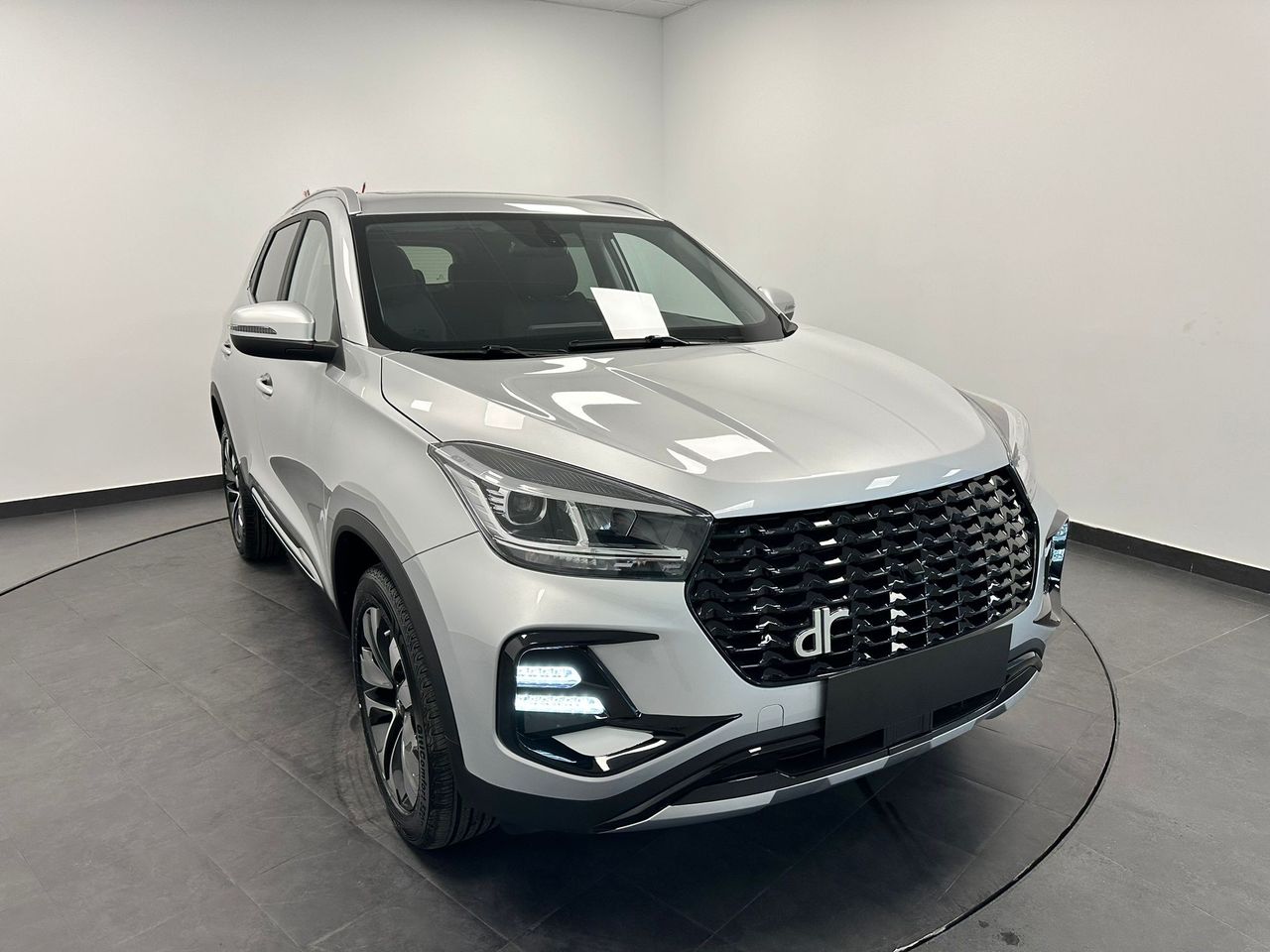 Foto DR Automobiles DR5 3