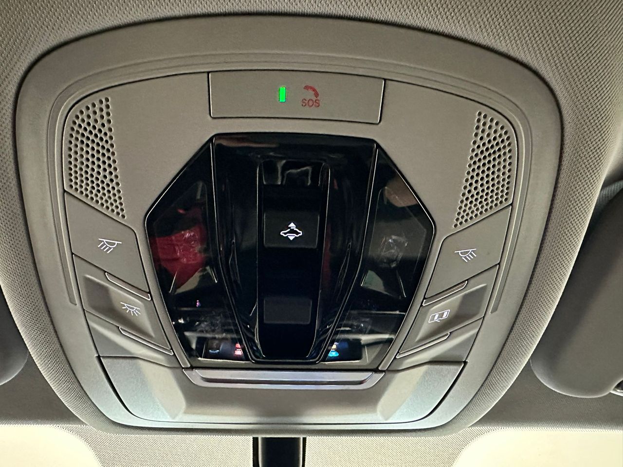 Foto DR Automobiles DR5 35