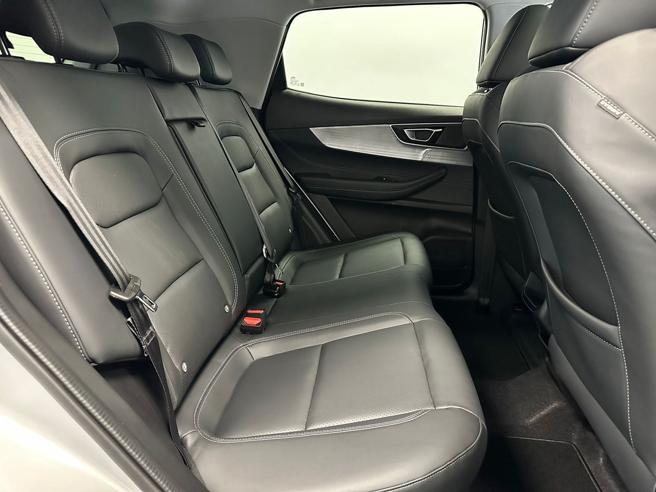 Foto DR Automobiles DR5 37