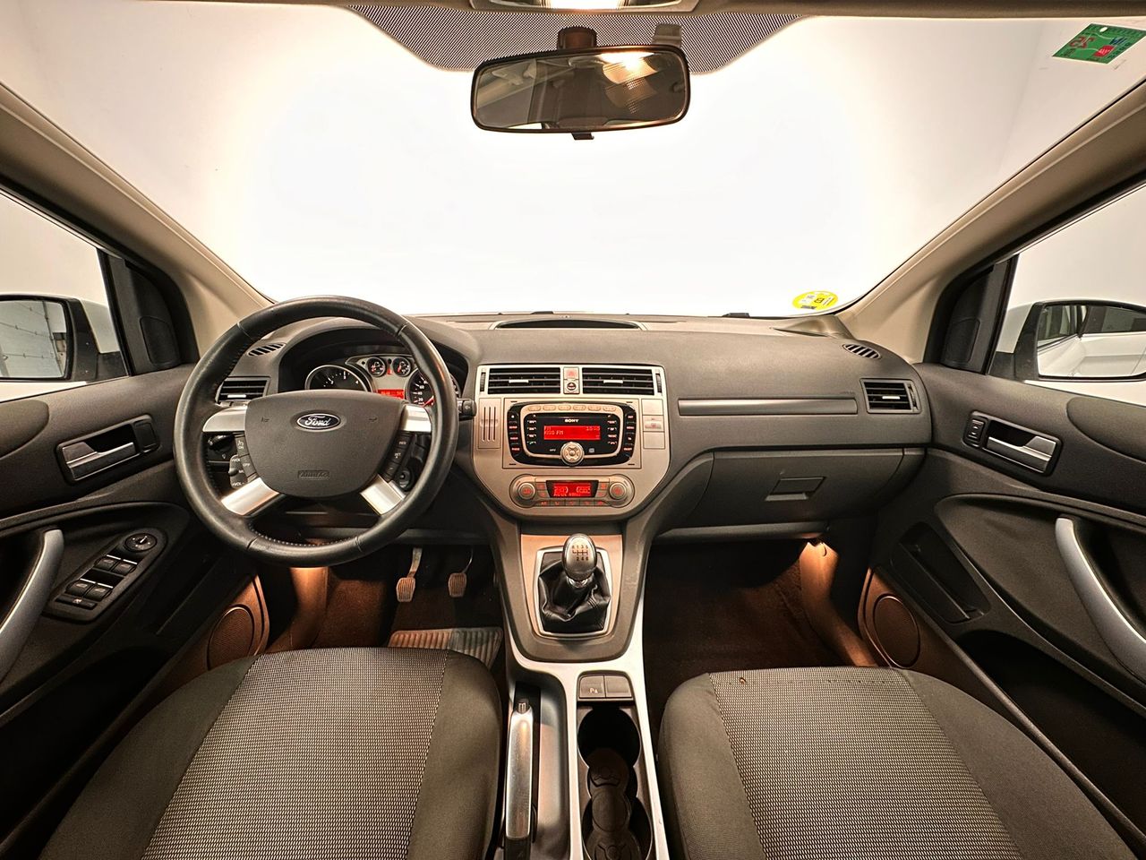 Foto Ford Kuga 29