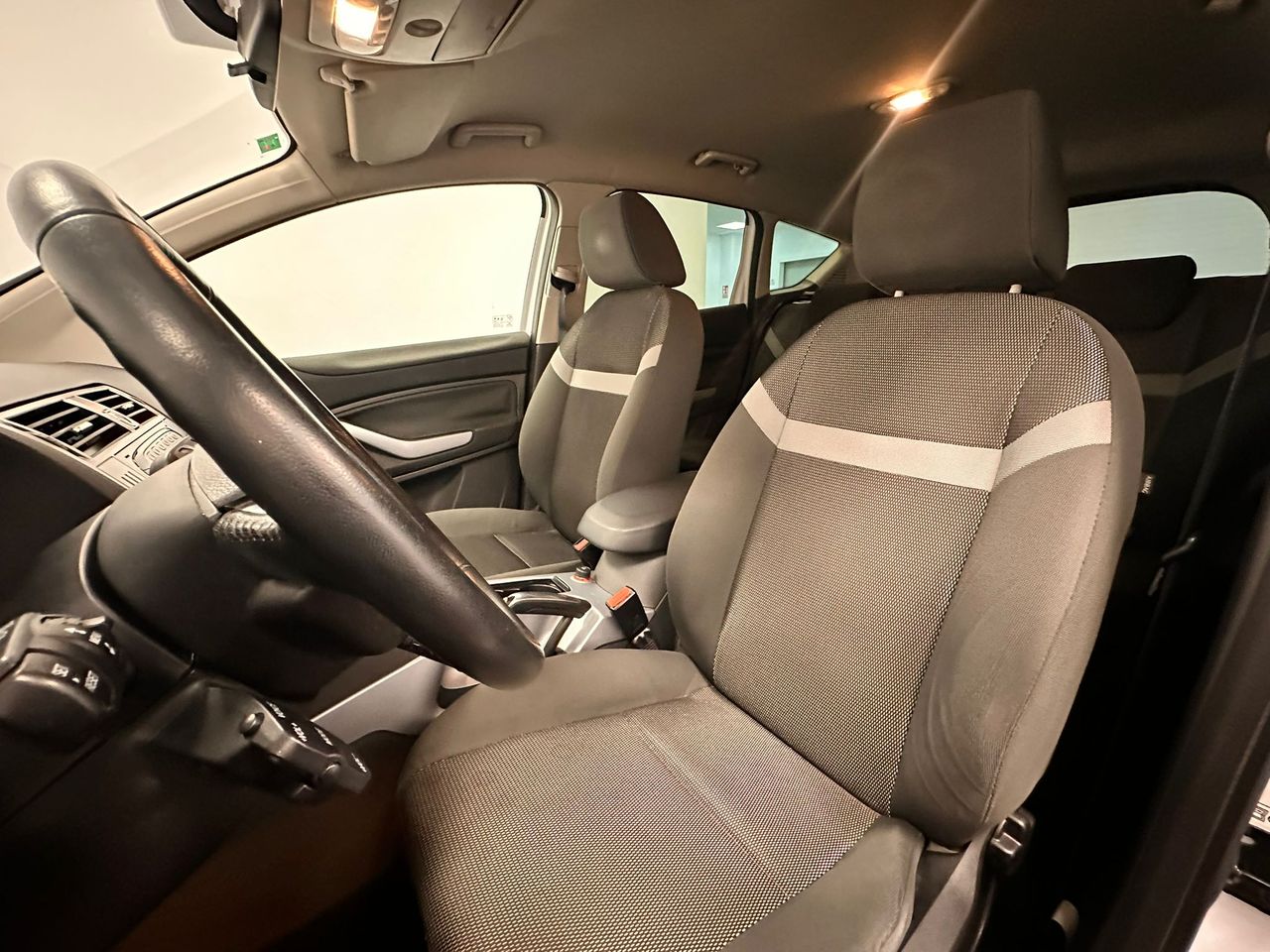 Foto Ford Kuga 32