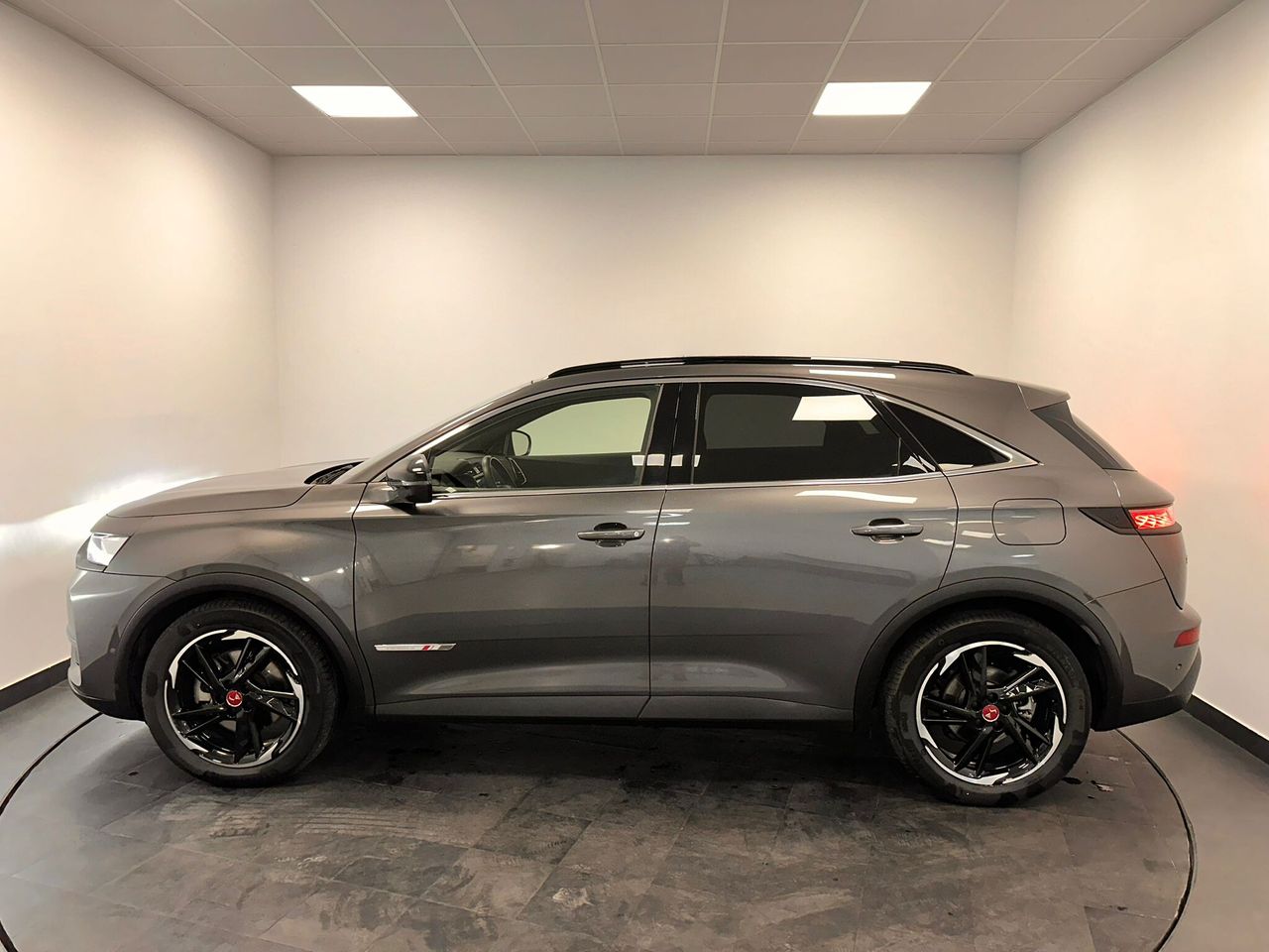 Foto DS Automobiles DS 7 Crossback 9