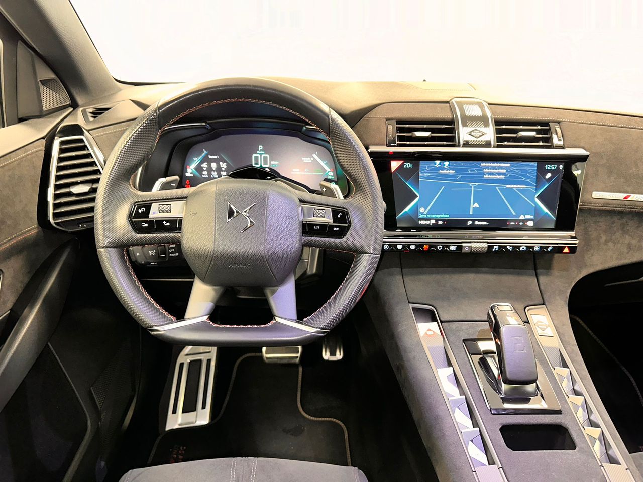 Foto DS Automobiles DS 7 Crossback 16