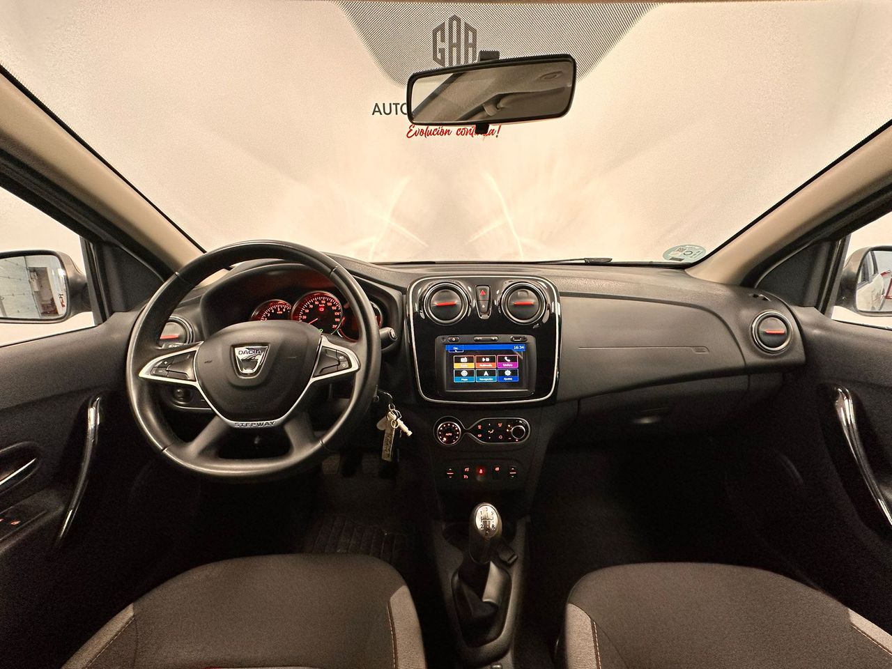 Foto Dacia Logan 25