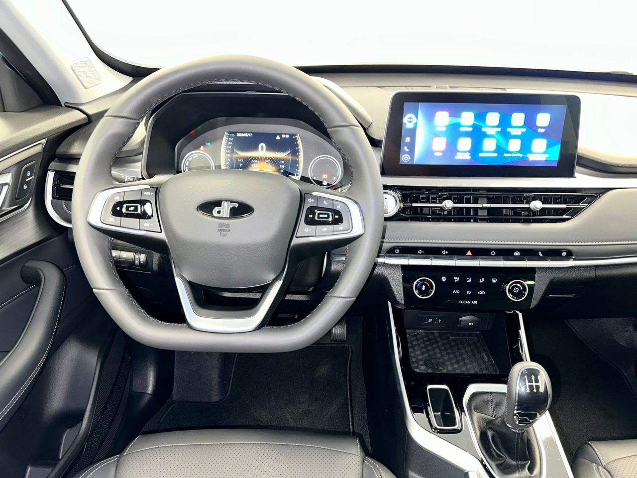 Foto DR Automobiles DR5 17