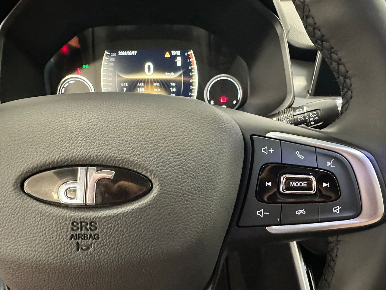 Foto DR Automobiles DR5 19