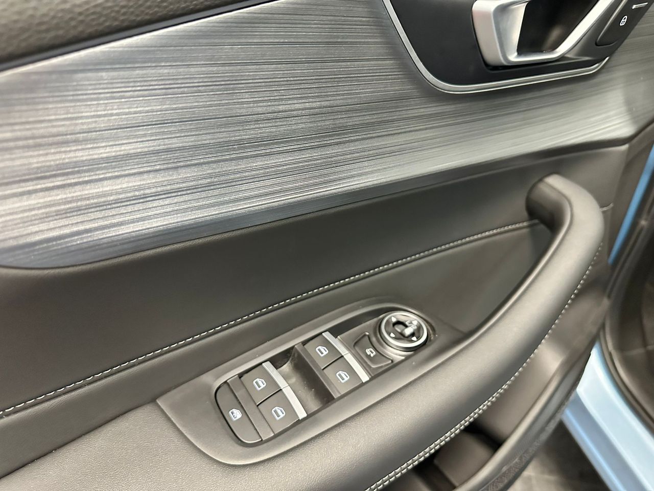 Foto DR Automobiles DR5 21