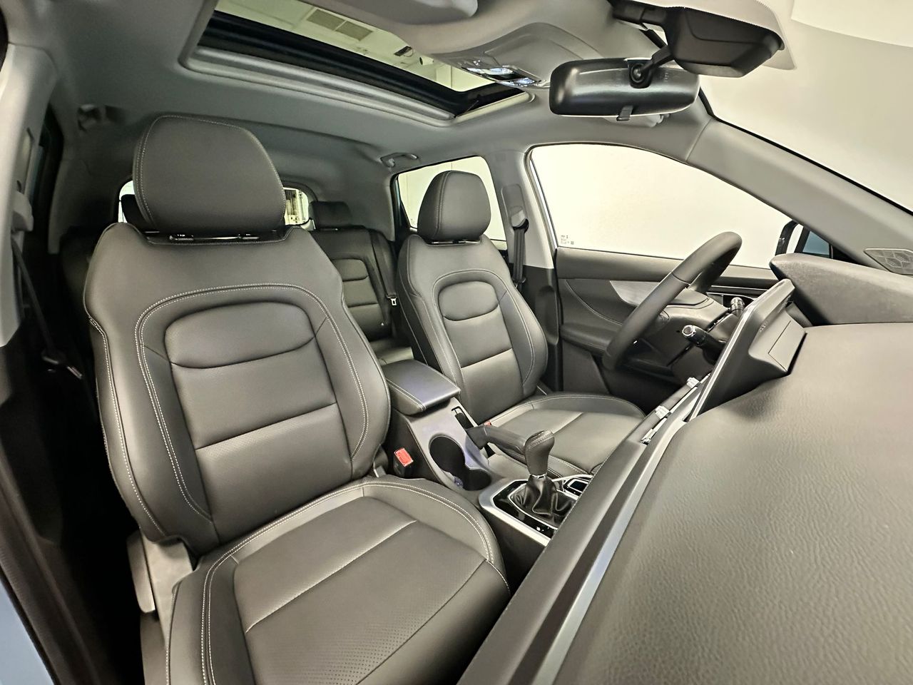 Foto DR Automobiles DR5 31