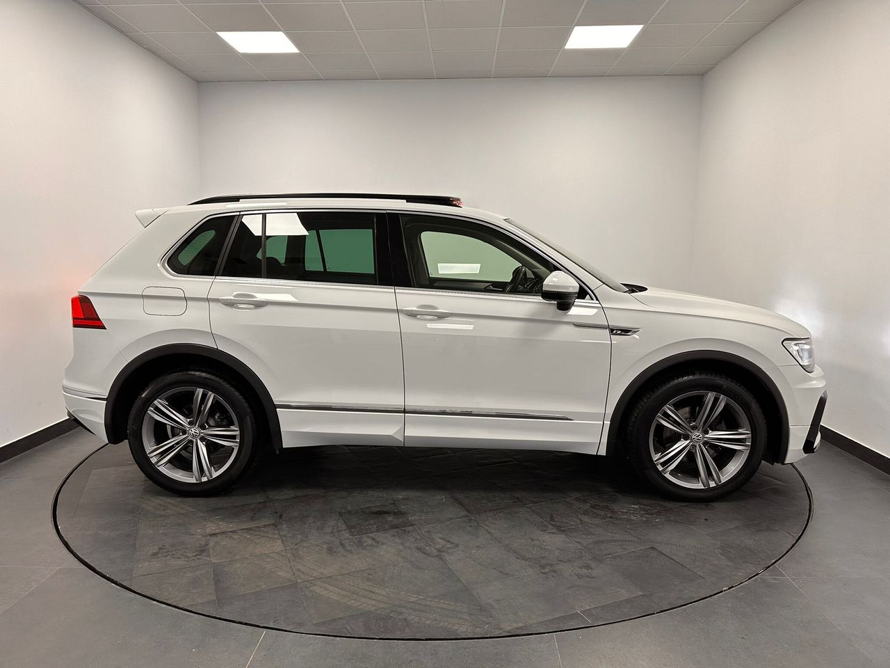 Foto Volkswagen Tiguan 17
