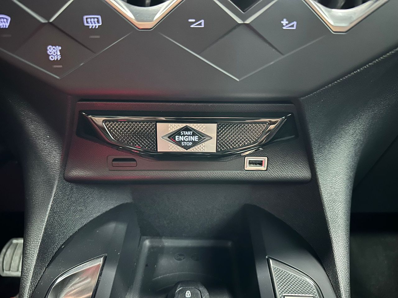 Foto DS Automobiles DS 3 Crossback 16