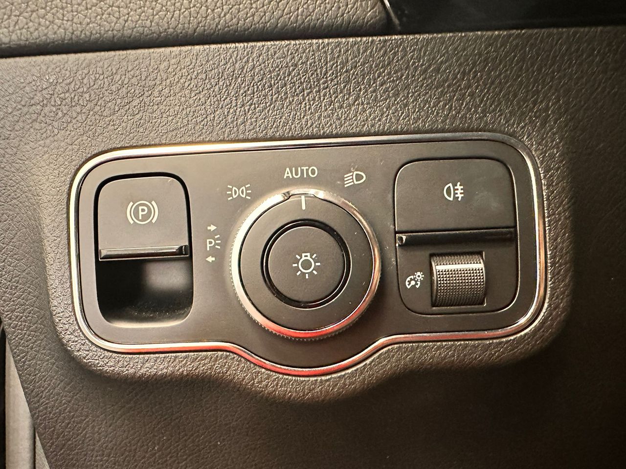 Foto Mercedes-Benz Clase GLA 27