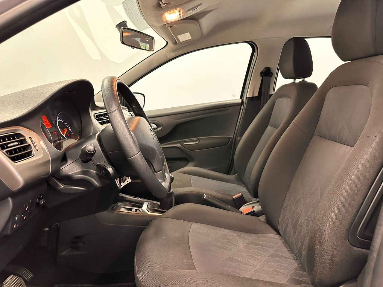 Foto Citroën C-Elysèe 19