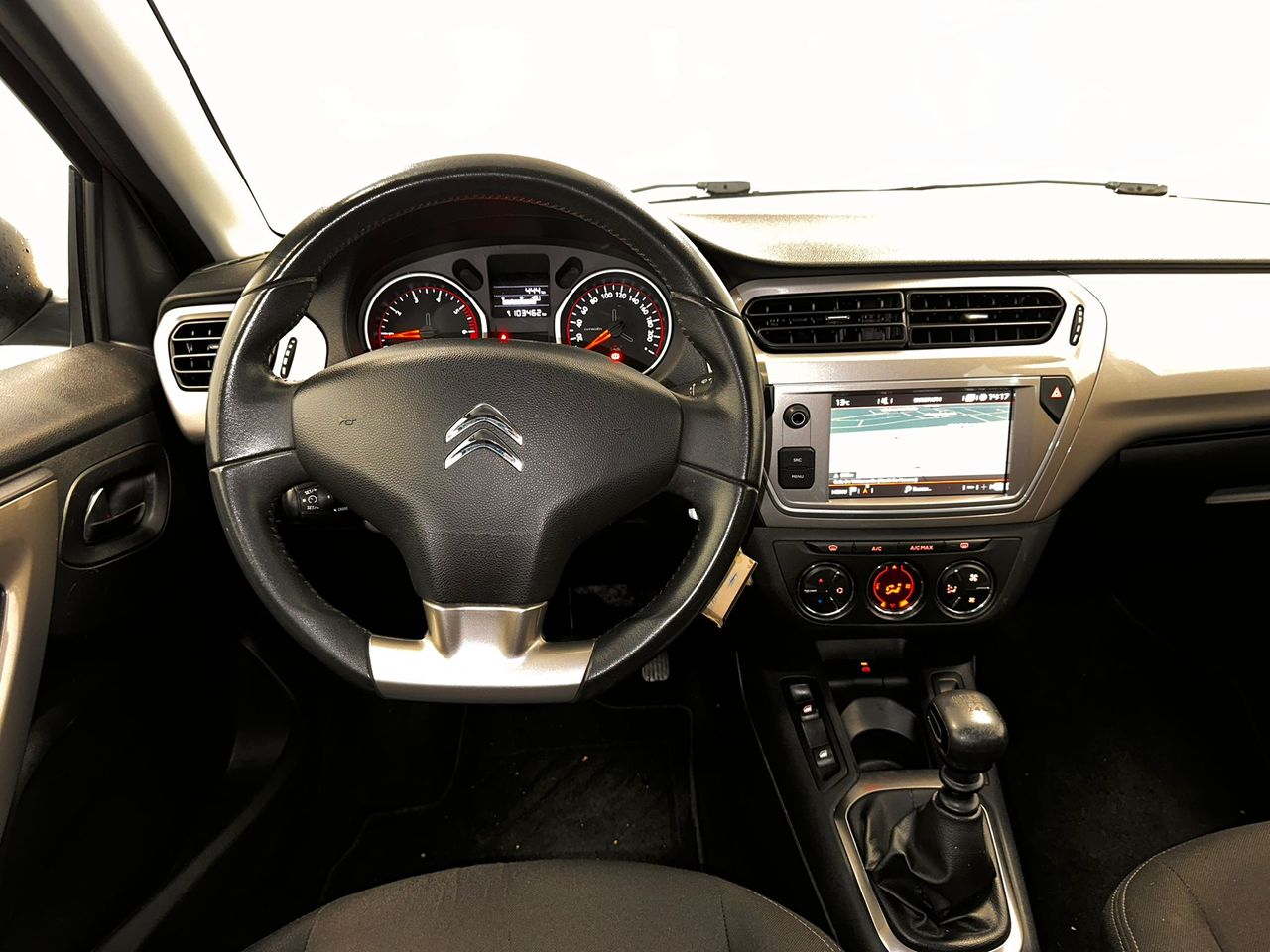 Foto Citroën C-Elysèe 15