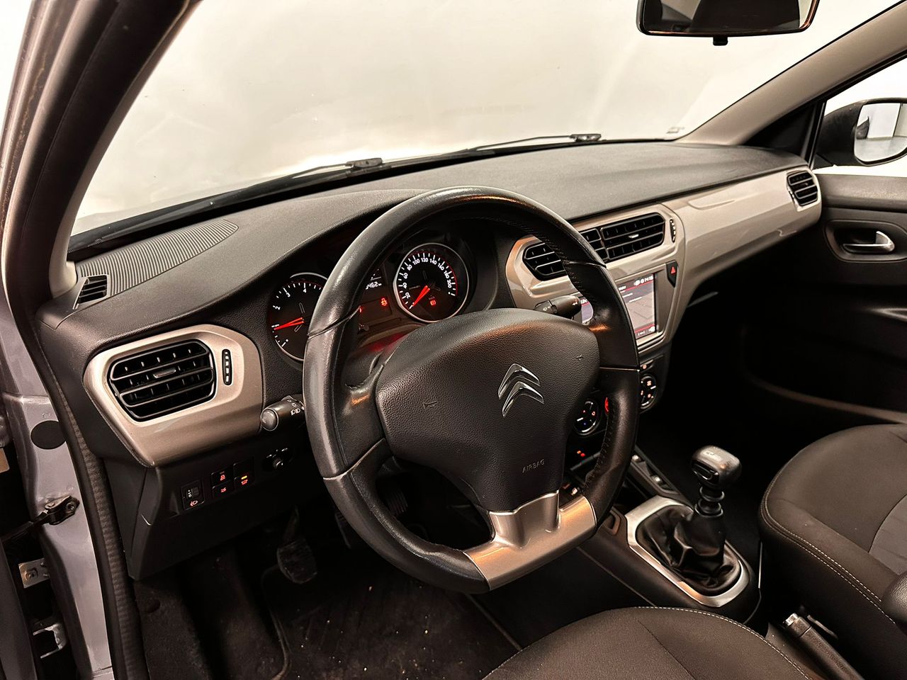 Foto Citroën C-Elysèe 16
