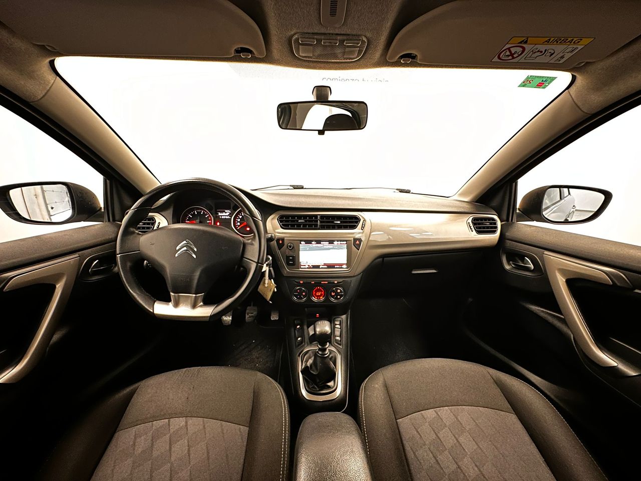 Foto Citroën C-Elysèe 26
