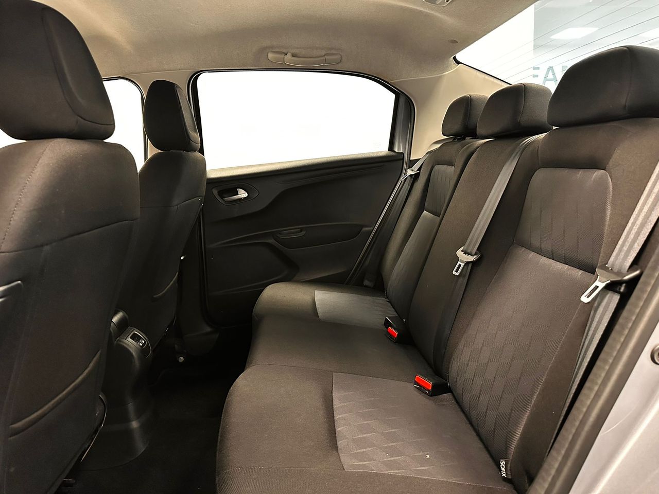 Foto Citroën C-Elysèe 27